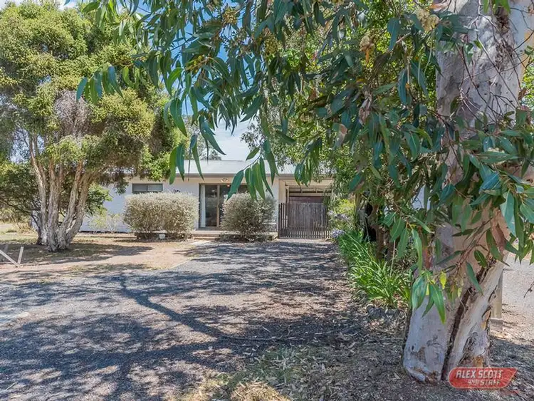 4 FRENCH COURT, Cowes VIC 3922