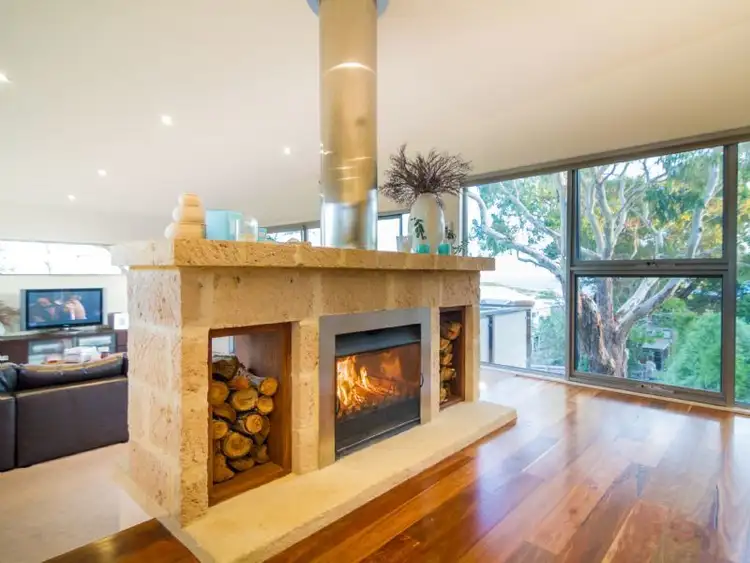 Seventh view of Homely house listing, 9 HOLLYWOOD CRESCENT, Smiths Beach VIC 3922