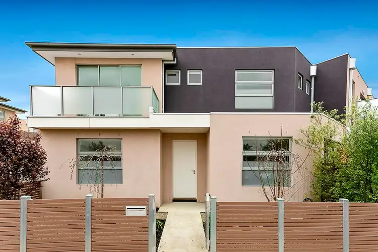 1/30 Sydenham Street, Seddon VIC 3011