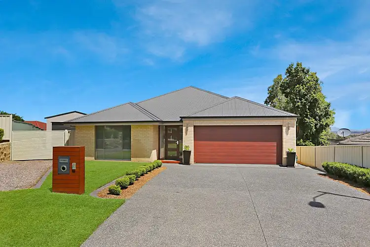 3 Targo Close, Rutherford NSW 2320