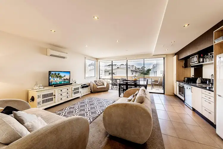 6/2 Crefden Street, Maidstone VIC 3012