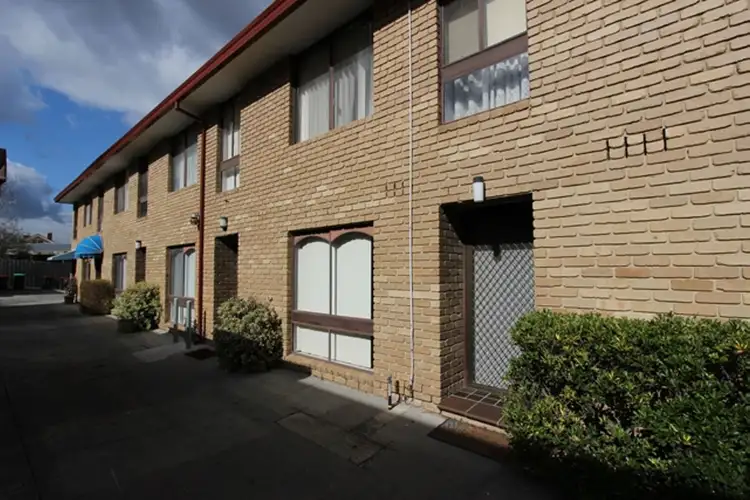 2 Balmoral Street