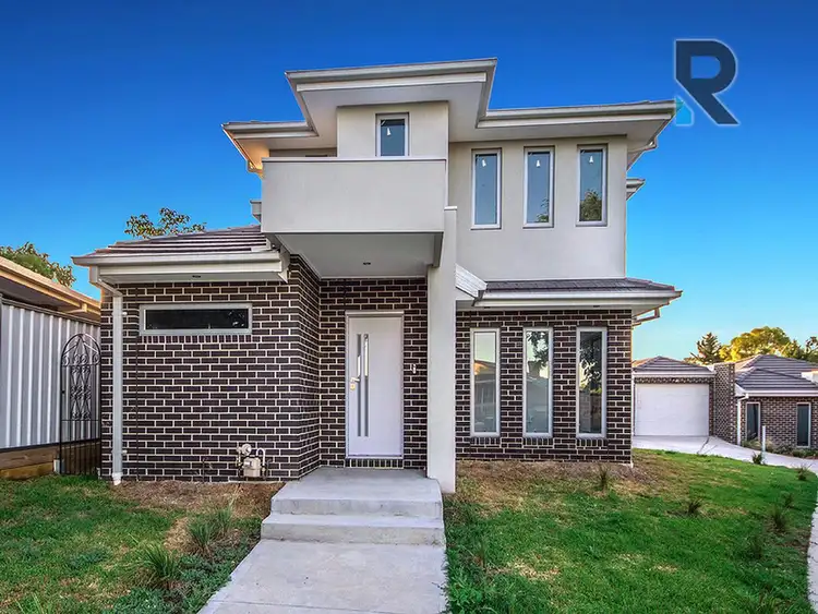 Main view of Homely townhouse listing, 1/5 Falmer Place, Craigieburn VIC 3064
