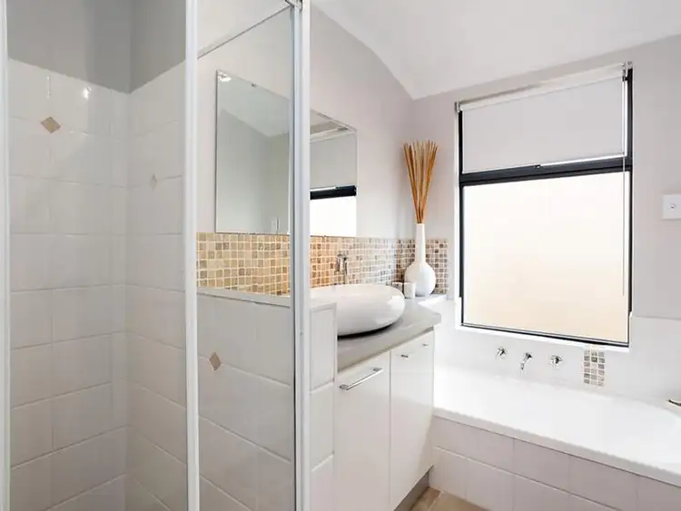 Fourth view of Homely house listing, 6/1 Cottrill Street, Alfred Cove WA 6154