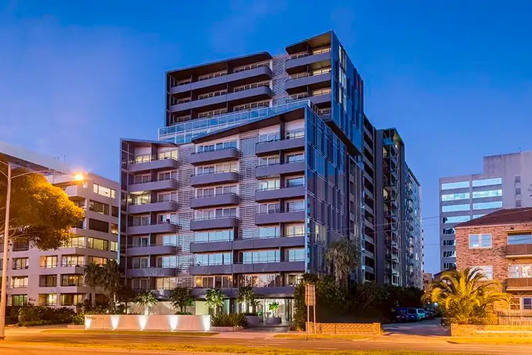 204/74 Queens Road, Melbourne VIC 3004