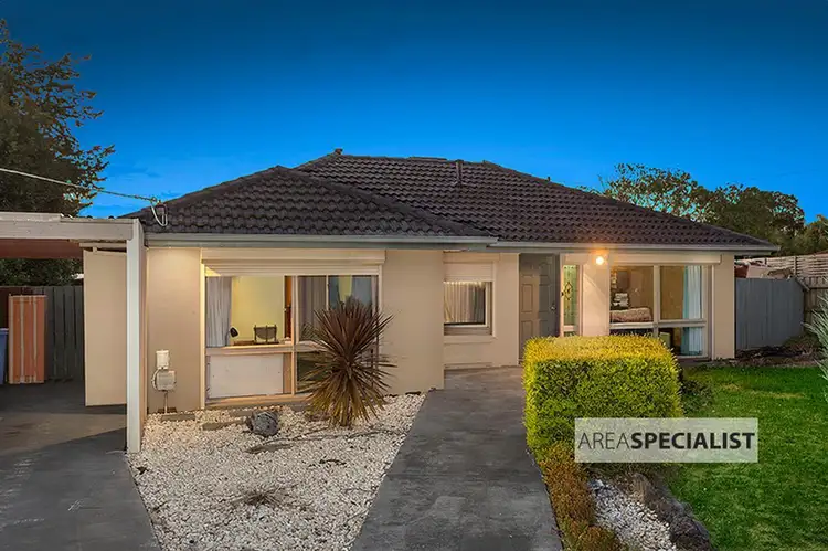 23 Lamont Crescent, Cranbourne VIC 3977