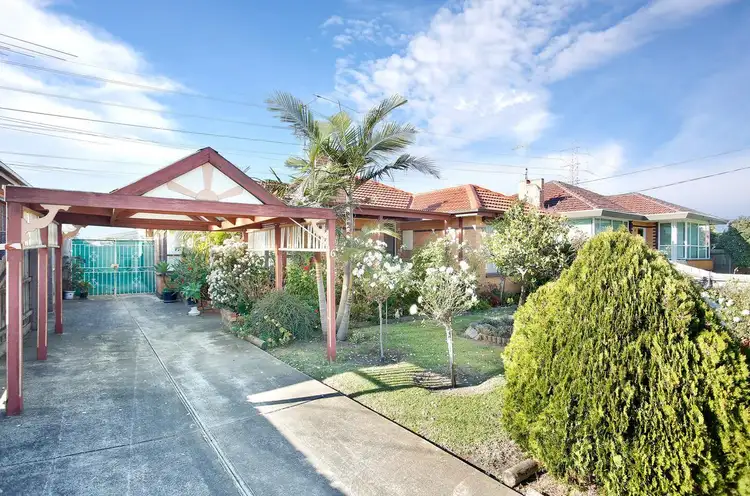 6 Links Street, Sunshine West VIC 3020