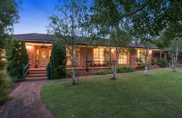 9 Como Close, Croydon VIC 3136
