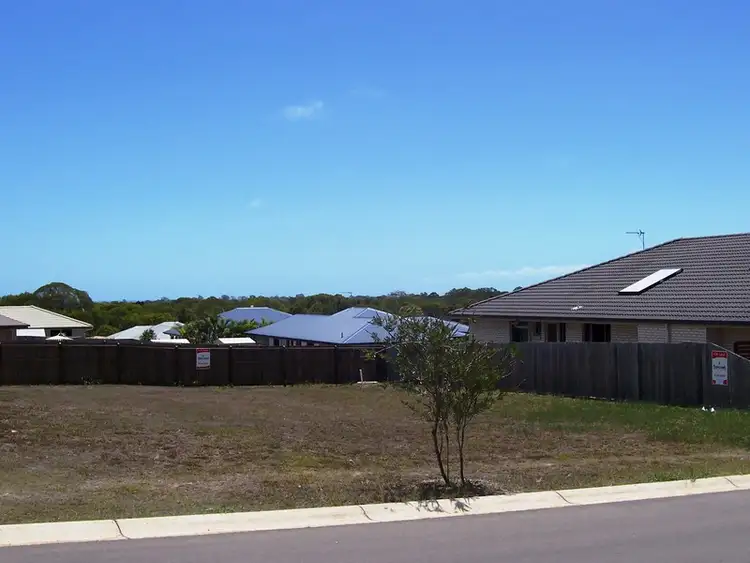 19 Teresa Street, Nikenbah QLD 4655