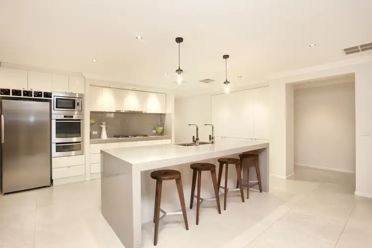 Sixth view of Homely house listing, 5 Manhattan Close, Sanctuary Lakes VIC 3030