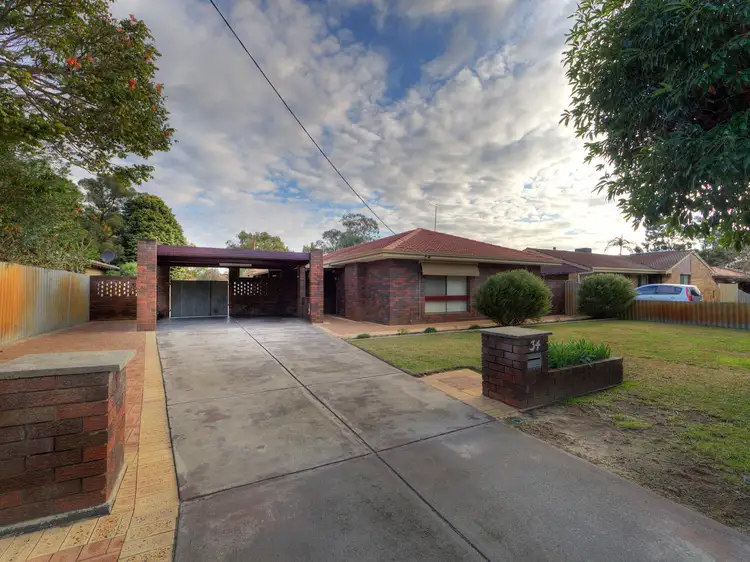 34 Solandra Way, Forrestfield WA 6058