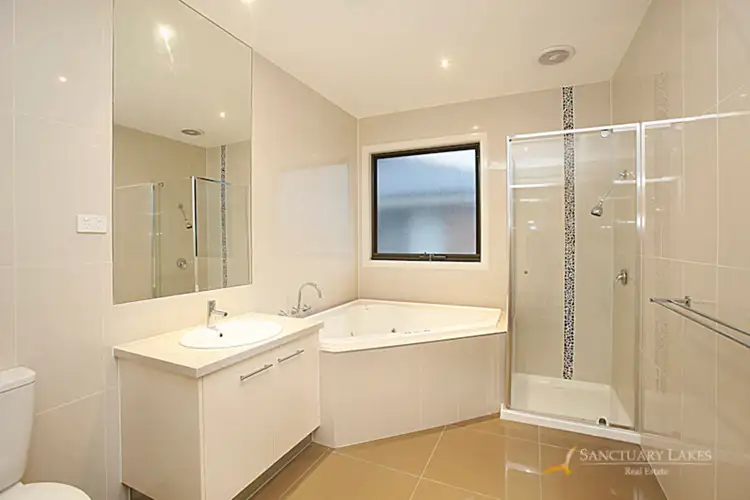 Sixth view of Homely house listing, 4 Mandalay Court, Sanctuary Lakes VIC 3030