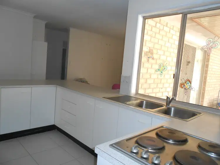 Second view of Homely house listing, 19 Federation Drive, Hillcrest QLD 4118