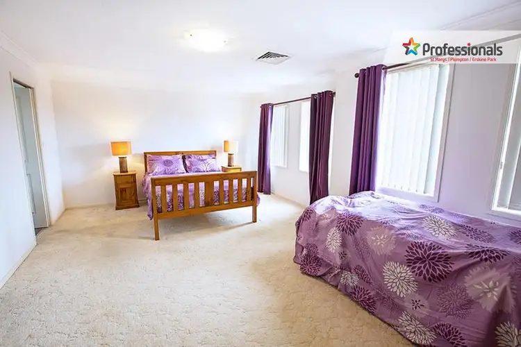 Fourth view of Homely house listing, 5 Japura Place, St Clair NSW 2759