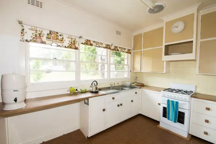 Fifth view of Homely house listing, 3372 Warburton Highway, Warburton VIC 3799
