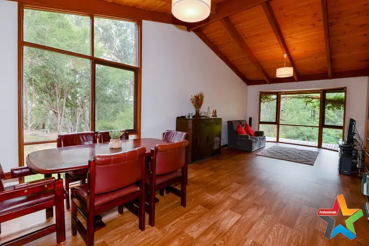 Fifth view of Homely house listing, 10 Gardenhill Road, Launching Place VIC 3139