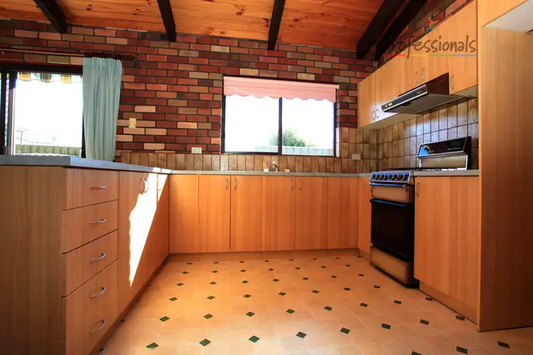 Sixth view of Homely house listing, 4/5 Fadden Court, Wodonga VIC 3690
