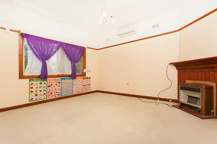 Fourth view of Homely house listing, 3 Sphinx Avenue, Padstow NSW 2211