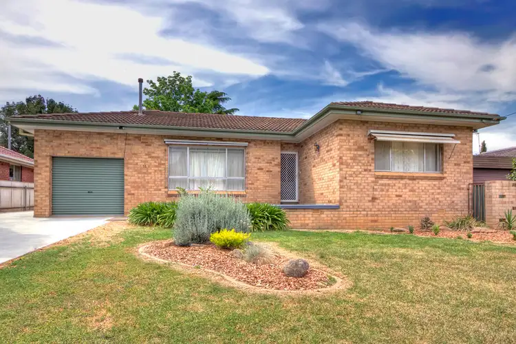 55 Raye Street, Tolland NSW 2650