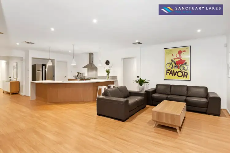 Fifth view of Homely house listing, 7 Williams Bay Walk, Sanctuary Lakes VIC 3030