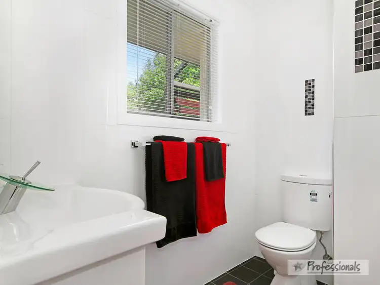 Sixth view of Homely unit listing, 1/154 Allingham Street, Armidale NSW 2350