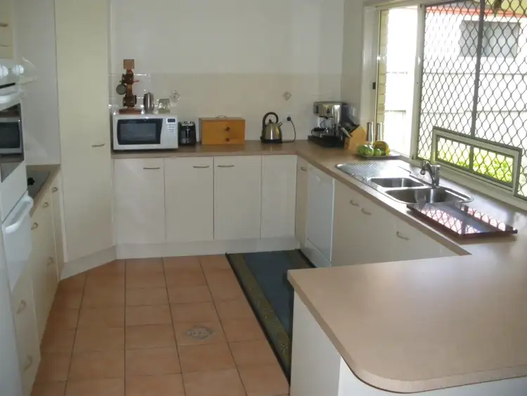 Second view of Homely house listing, 31 Wimbledon Drive, Morayfield QLD 4506