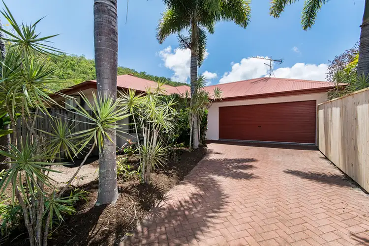 6 Helsdon Close, Clifton Beach QLD 4879