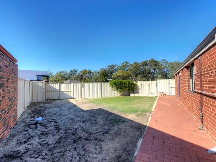 Fifth view of Homely house listing, 35 Freeduff Drive, Wattle Grove WA 6107