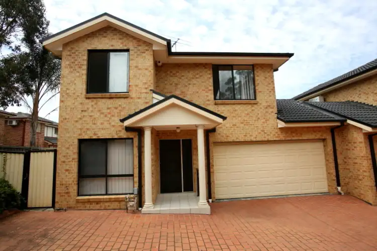3/32 Stanbrook Street, Fairfield Heights NSW 2165