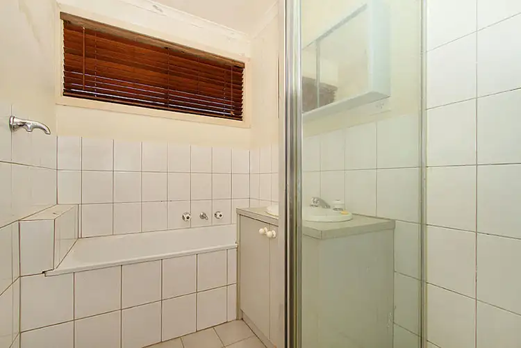 Sixth view of Homely unit listing, 2/7 Longfellow Drive, Delahey VIC 3037