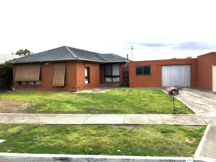 27 Aycliffe Drive, Deer Park VIC 3023