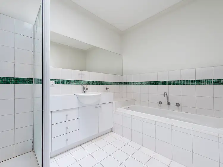 Sixth view of Homely house listing, 2/68 Erica Avenue, St Albans VIC 3021