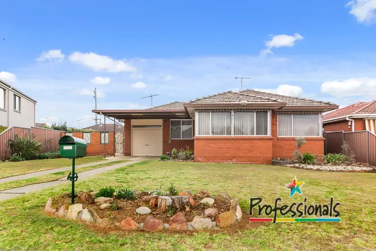 40 Renton Avenue, Moorebank NSW 2170