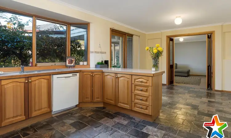 Sixth view of Homely house listing, 31 Lakeview Drive, Lilydale VIC 3140