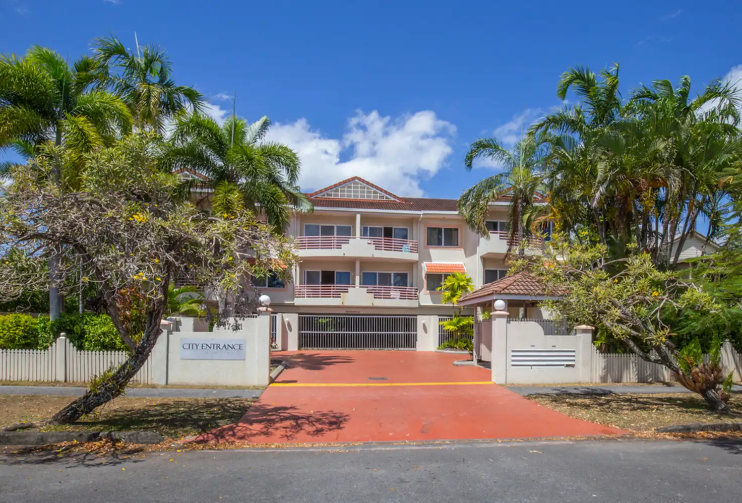 Main view of Homely unit listing, 15/17 Martyn Street, Parramatta Park QLD 4870
