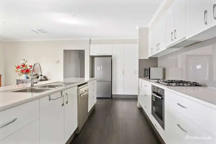 Fifth view of Homely house listing, 2 Marion Street, Carisbrook VIC 3464