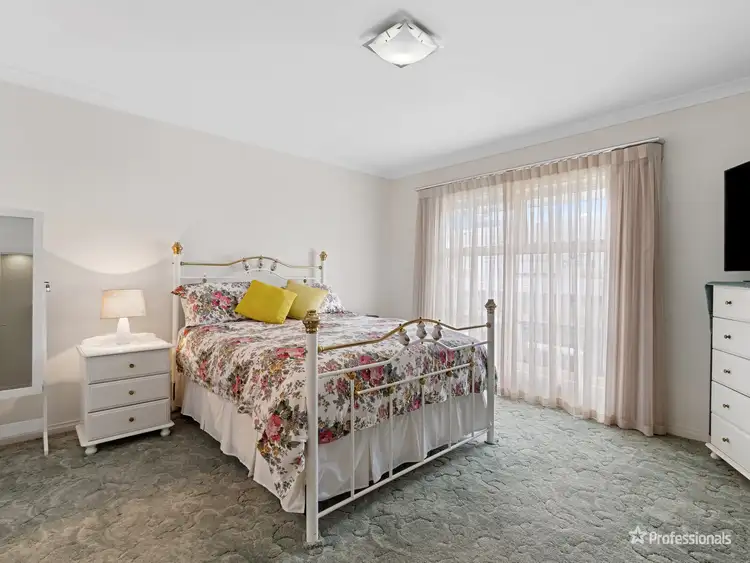 Sixth view of Homely house listing, 6 Inland Court, Maryborough VIC 3465