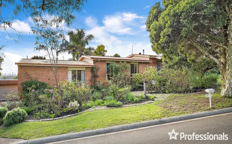 37 Trafalgar Crescent, Lilydale VIC 3140