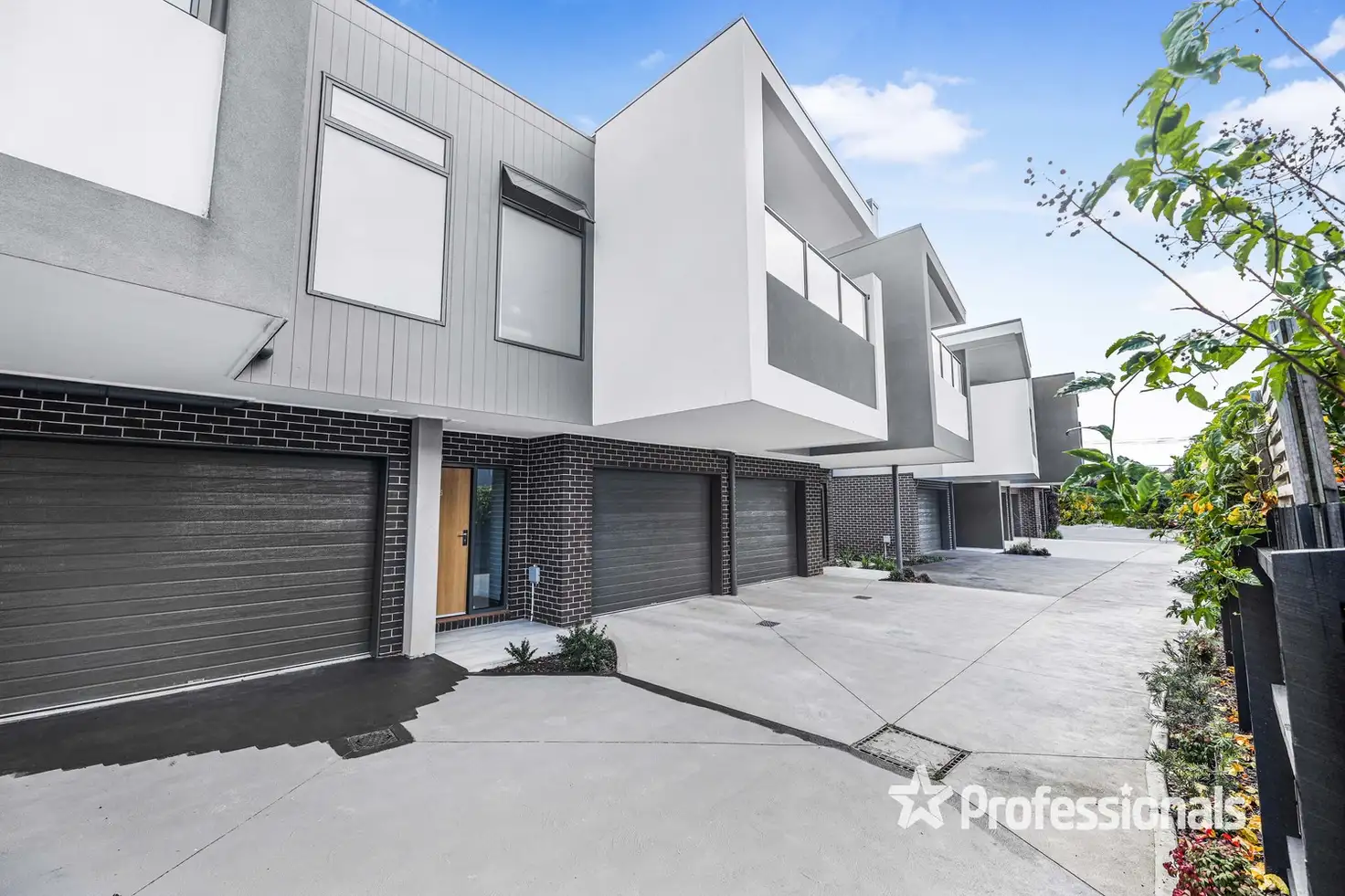 Main view of Homely townhouse listing, 5/11 Blair Street, Lilydale VIC 3140
