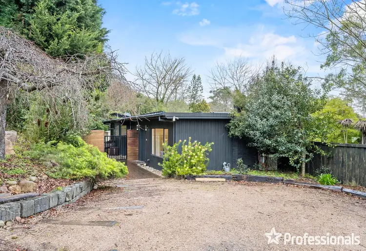 33 Browns Road, Montrose VIC 3765