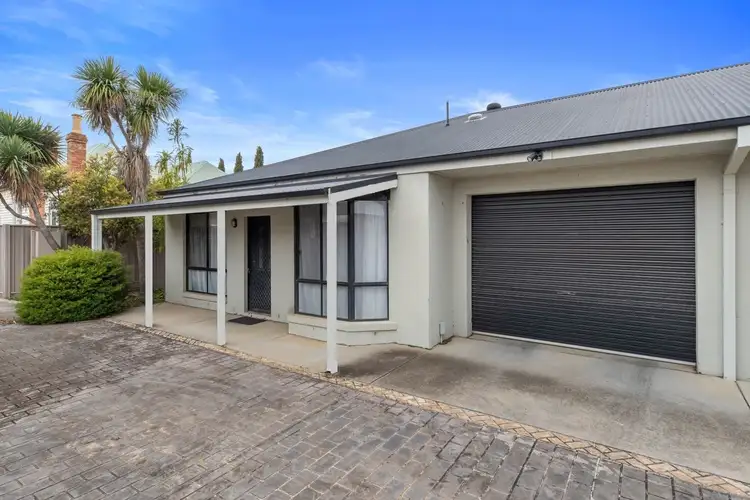 Main view of Homely unit listing, 1/82 Sternberg Street, Kennington VIC 3550