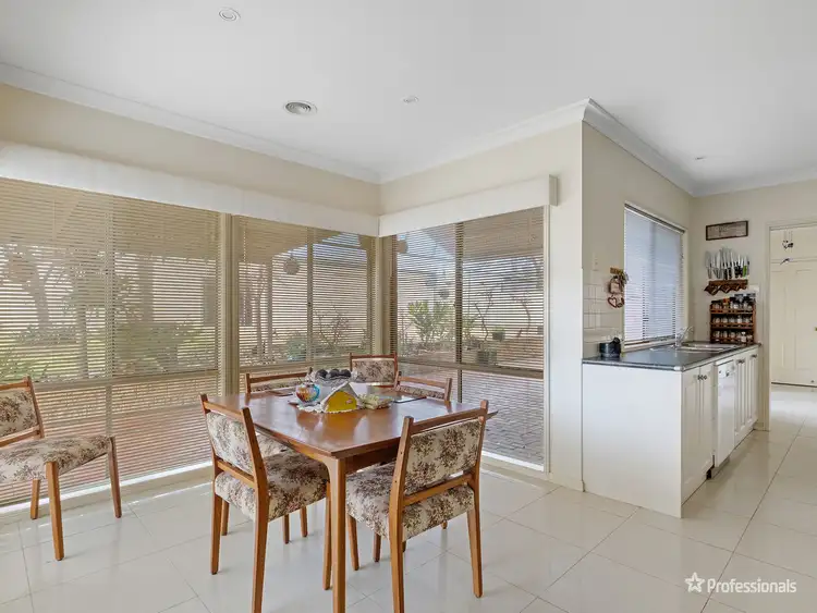 Sixth view of Homely house listing, 2 Webb Court, Maryborough VIC 3465