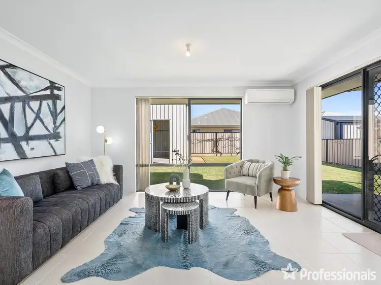 21 Azalea Gardens, Forrestfield WA 6058