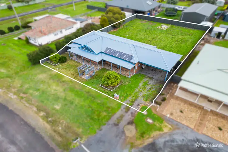 11 Hunter Street, Carisbrook VIC 3464