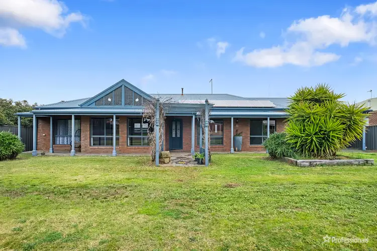 Second view of Homely house listing, 11 Hunter Street, Carisbrook VIC 3464