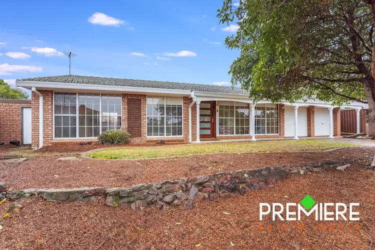8 Kenge Place, Ambarvale NSW 2560