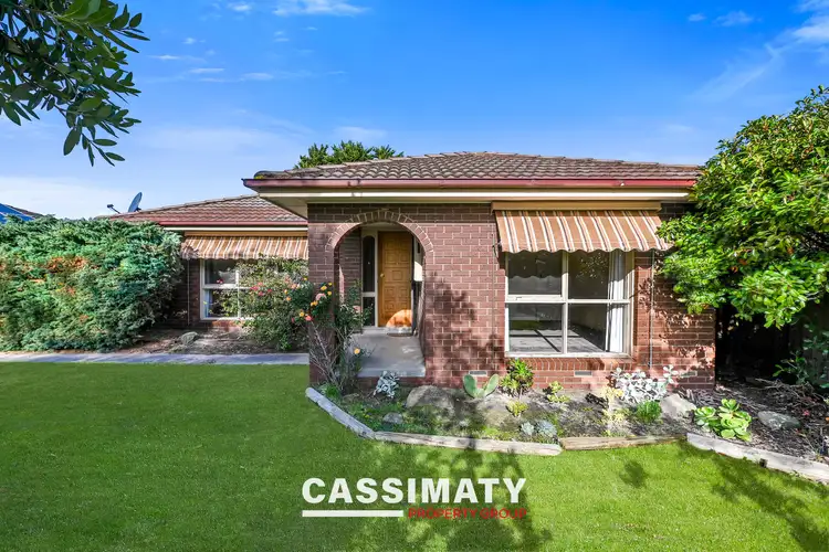 6 Gregory Court, Cranbourne North VIC 3977