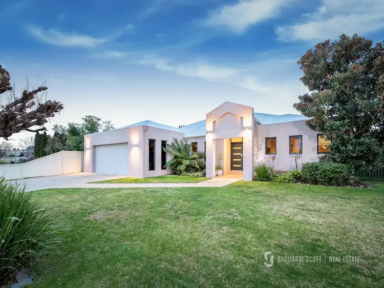 Main view of Homely house listing, 17 Rocklands Crescent, Kialla VIC 3631