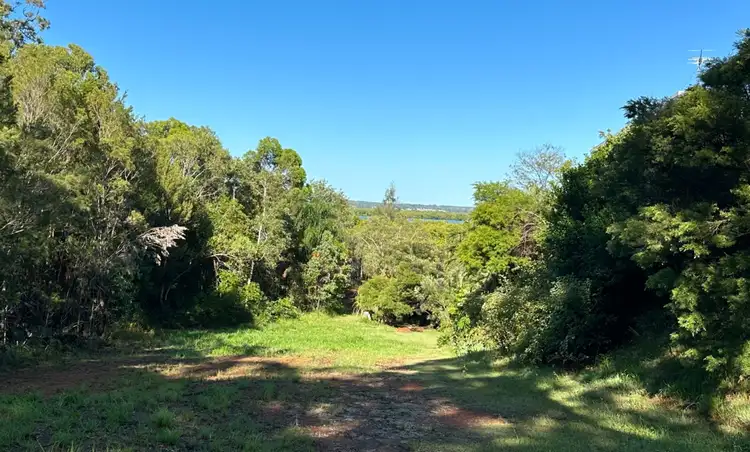 21 Piccaninny Street, Macleay Island QLD 4184