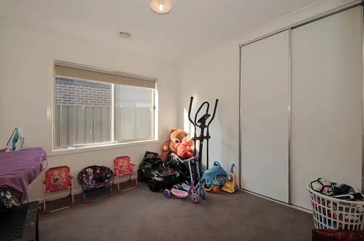 Second view of Homely house listing, 8 Neroli Street, Truganina VIC 3029